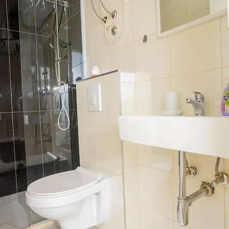 Studio Apartman Maris Kastel Stari Exterior photo