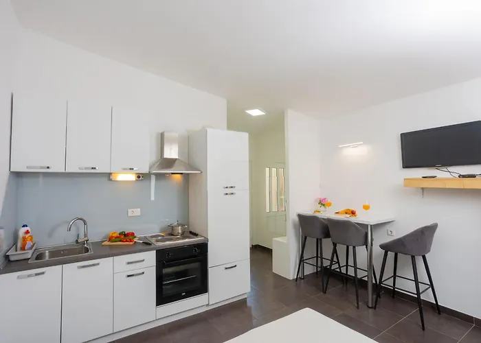 Studio Apartman Maris